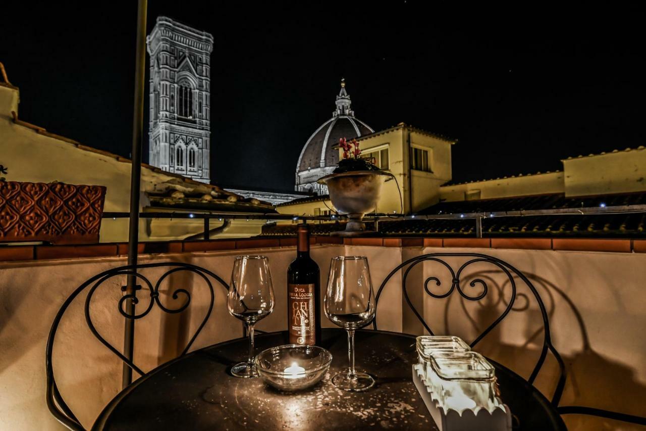 Apartment Romantic Terrace Florence
