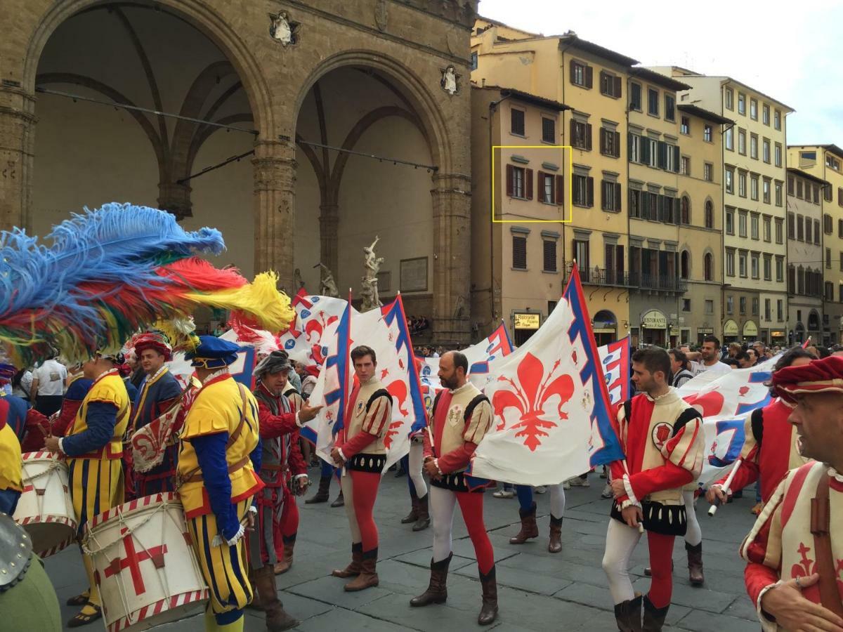 Piazza Signoria 1, *