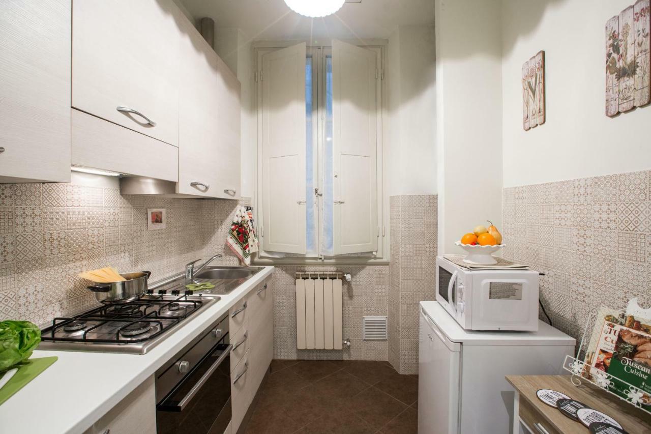 Charming Cavour Heart Of Apartamento Florença