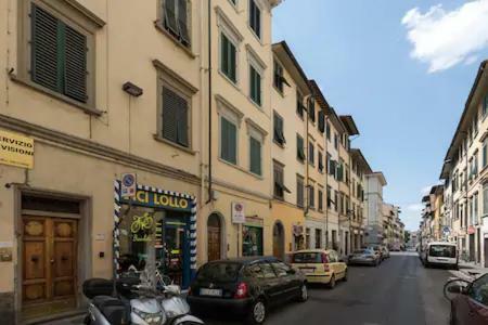 Classic Style In Center Firenze