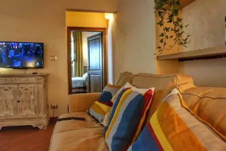 Perfect Location In Center * Florence