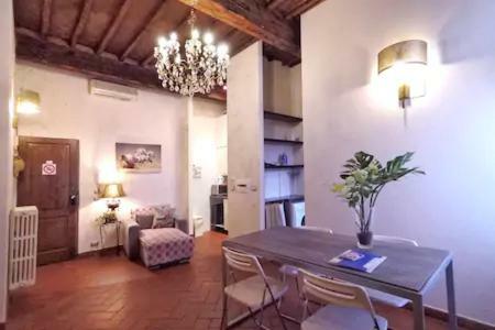 Perfect Location In Center * Florence