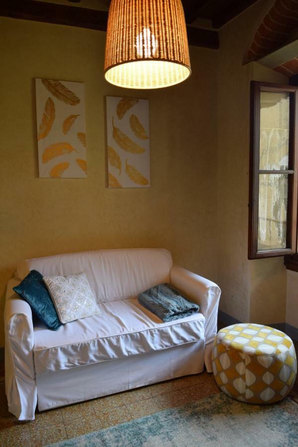 Calzaiuoli Luxury And Characteristic * Florence
