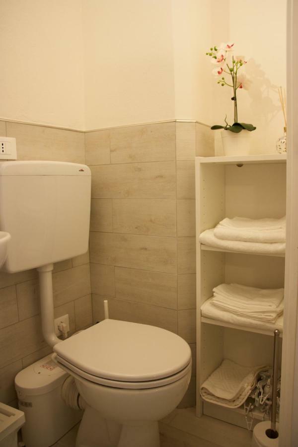 Renovated Central Apartment *