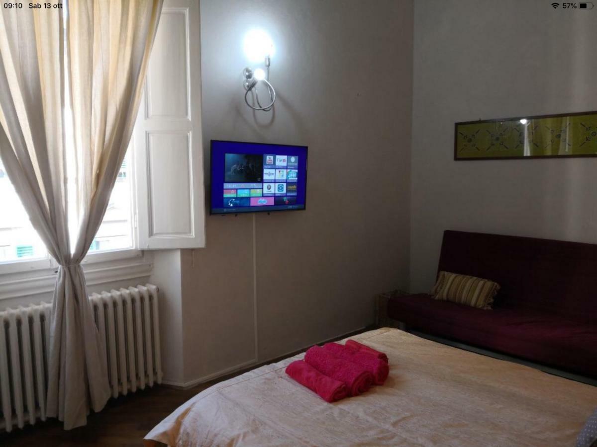 Guest house White Florence