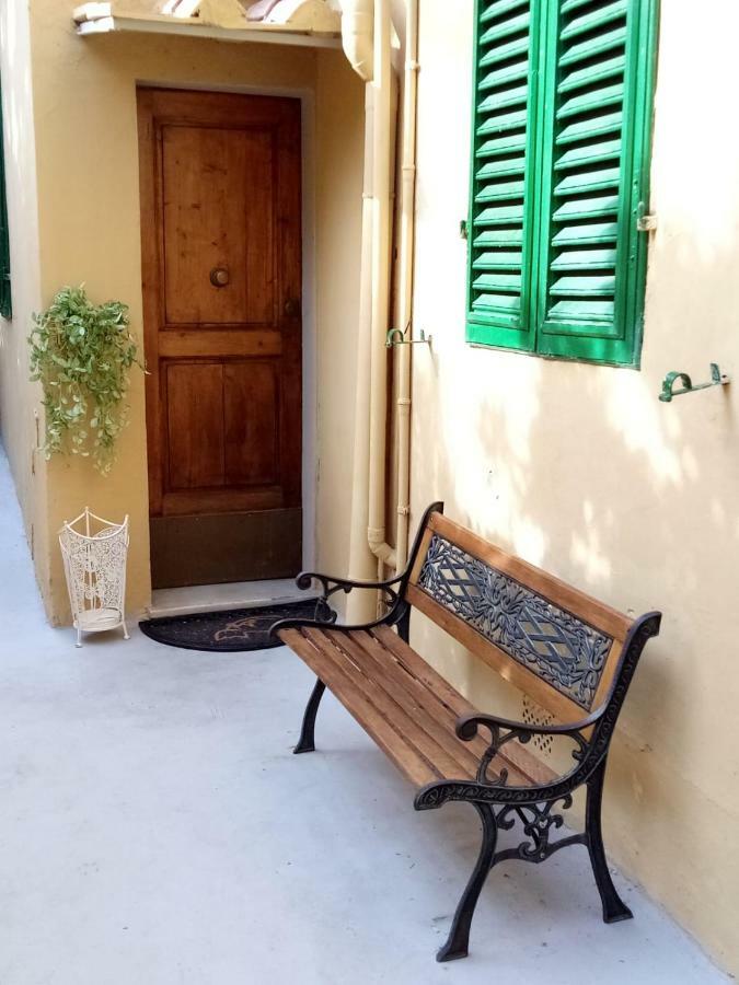Giulia In S.reparata Florença