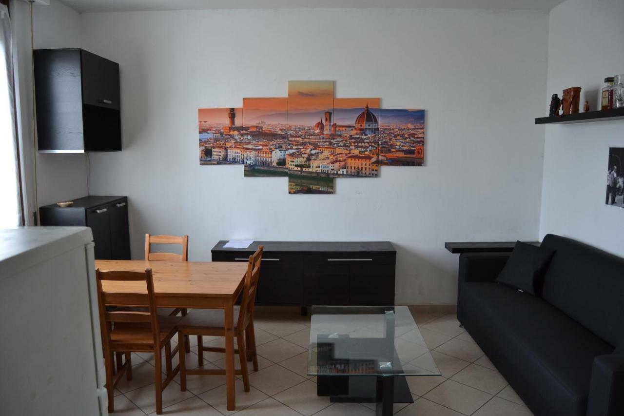 Apartment House Near The Center!! Florence