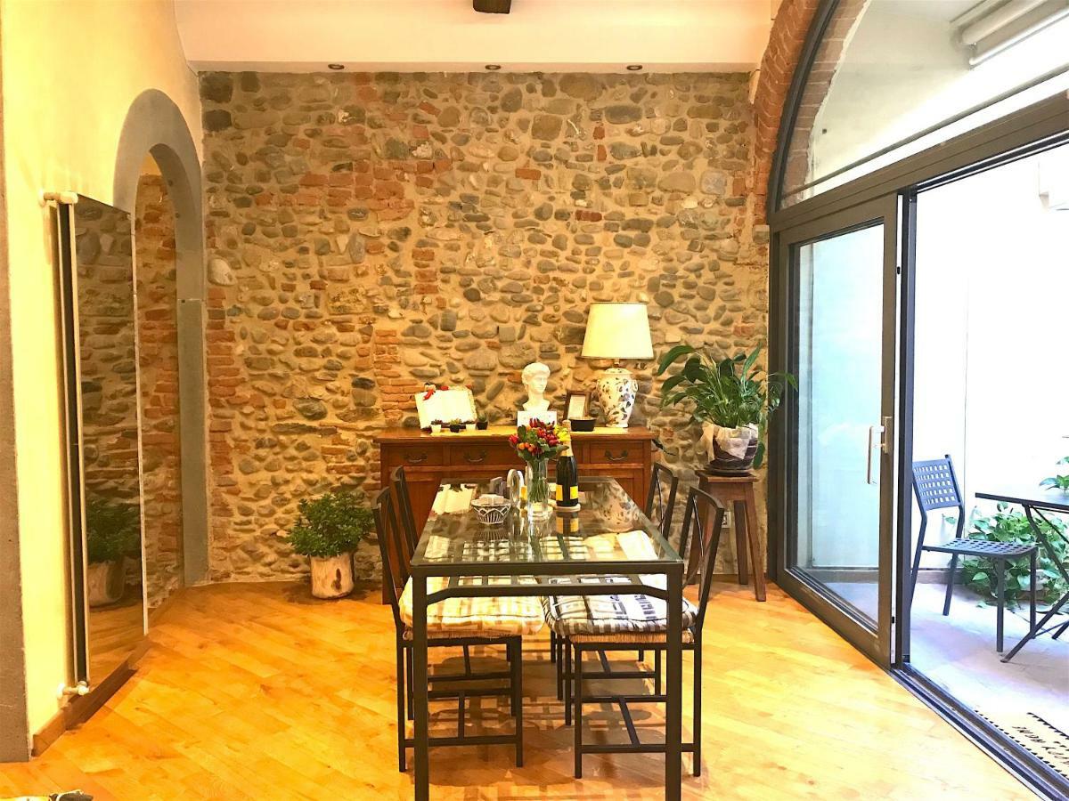 Little Patio * Florence