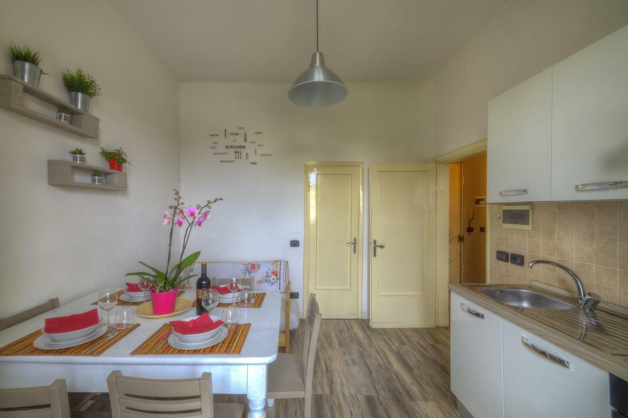Appartement Via Del Sansovino N 12 *