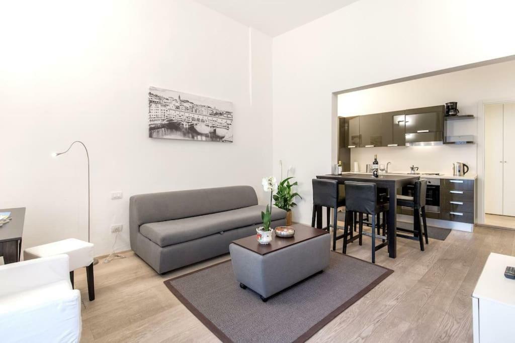 Santa Croce Apartment *