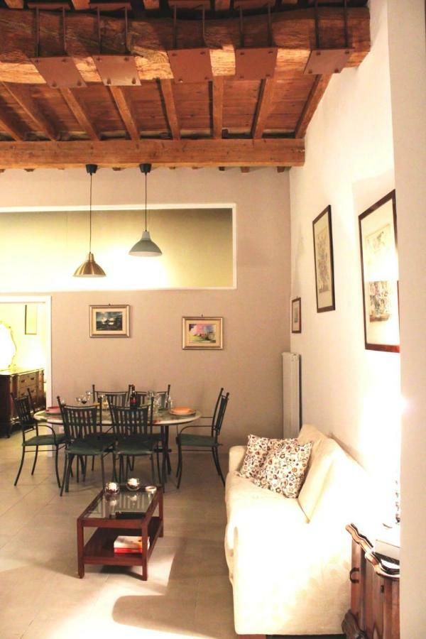 Apartment Lg House With Balcony Near Ponte Vecchio