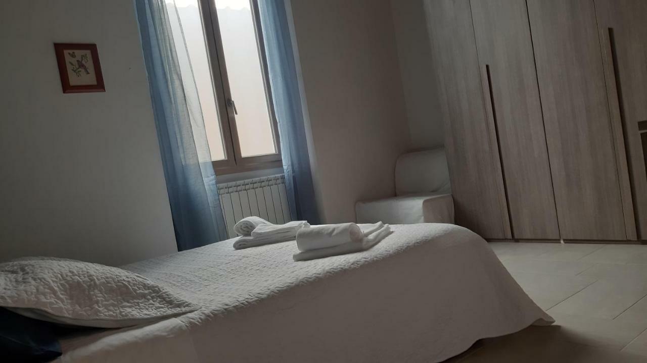 Apartment Lg House With Balcony Near Ponte Vecchio Florence