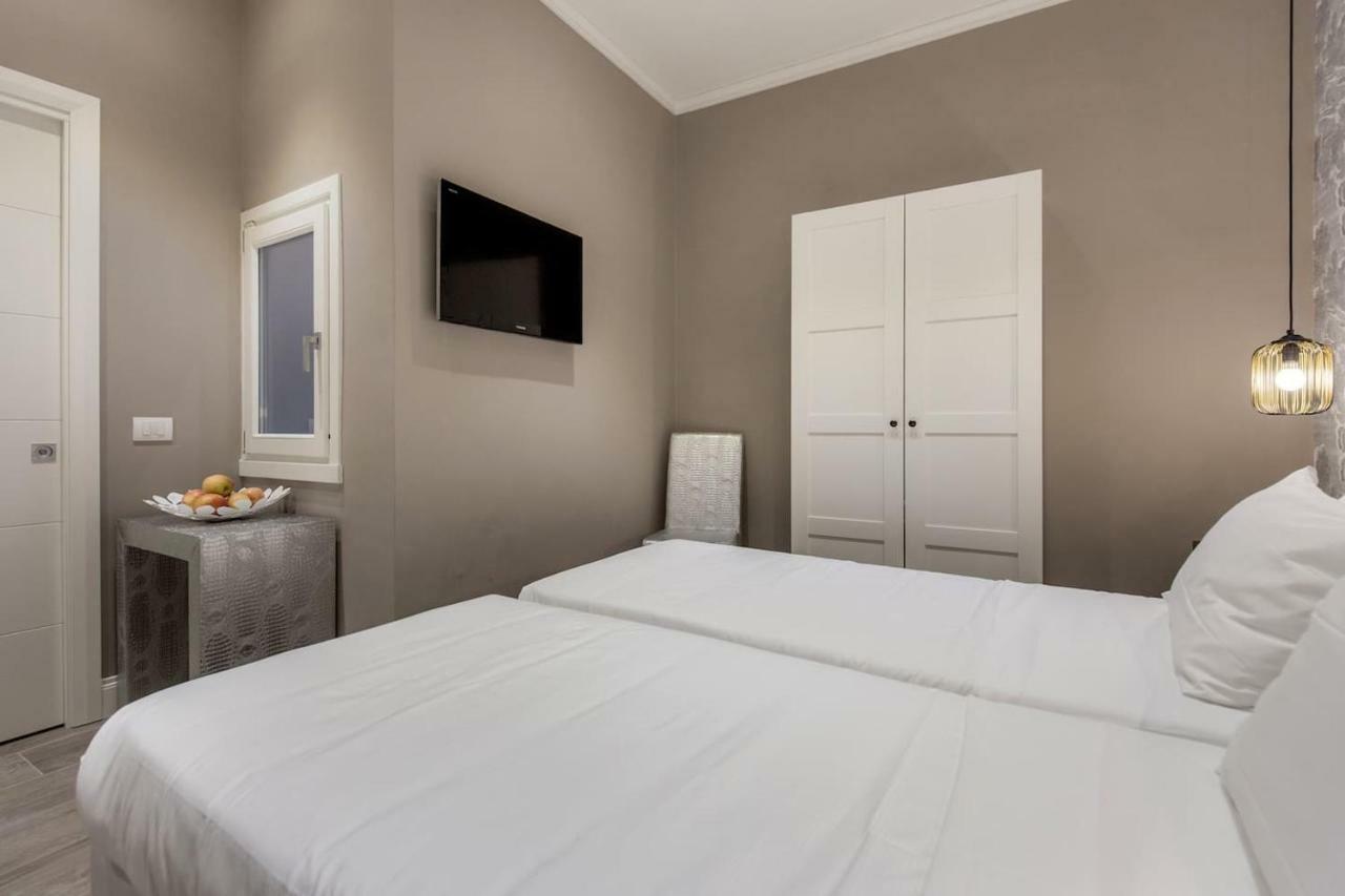 Bell Tower Apartment *