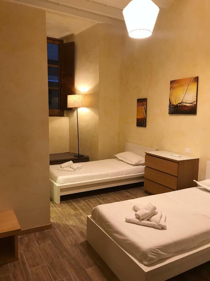 Leonardo's Signoria Flat By Florencehospitality * Florença