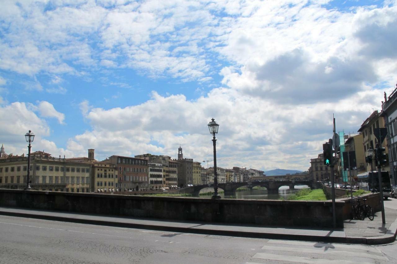 Luxury Central Flat River View Apartment