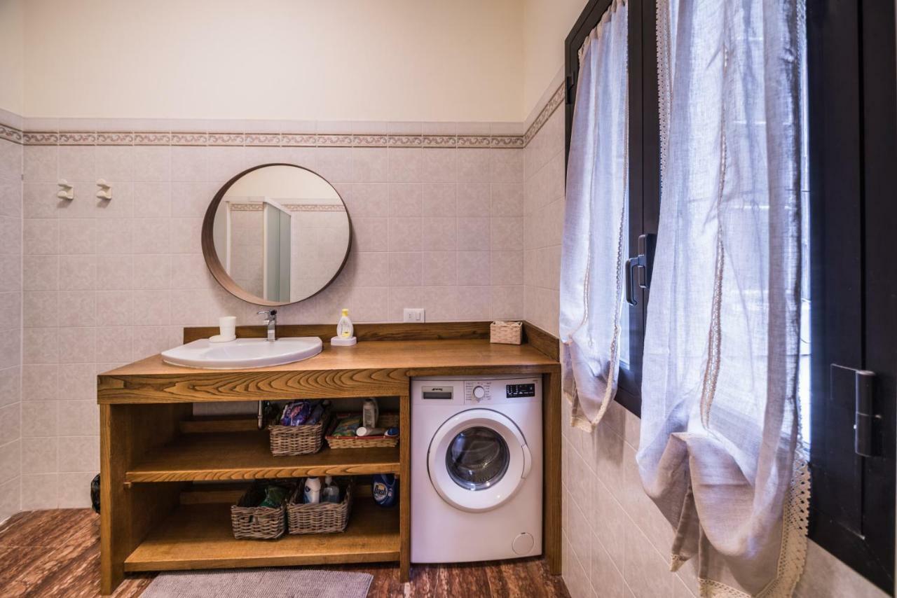 Spacious Apt With Terrace 200 Meters From Duomo * Florence
