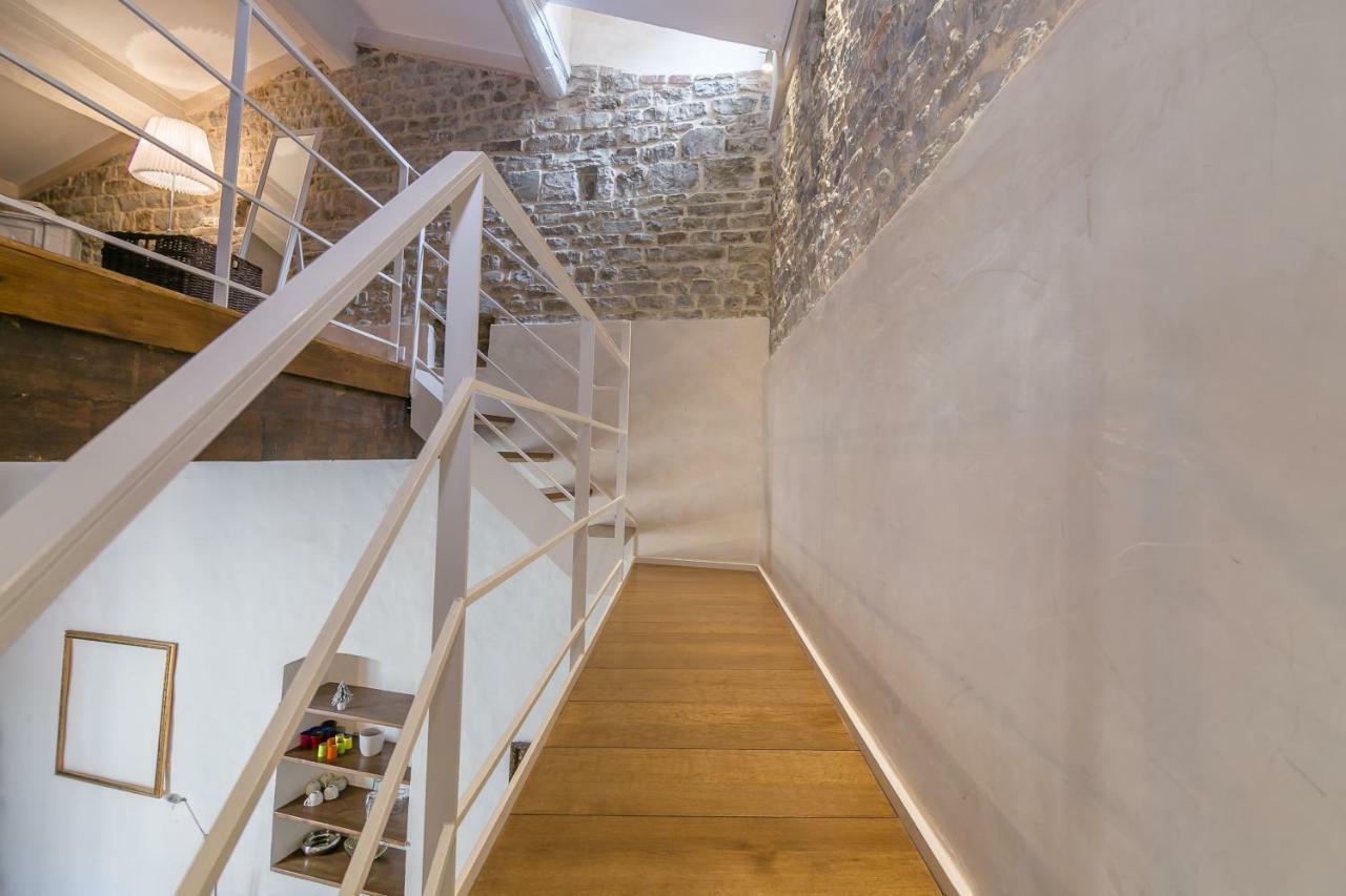 Apartment Historical Stone House, In The Amazing Centre Of Florence! *