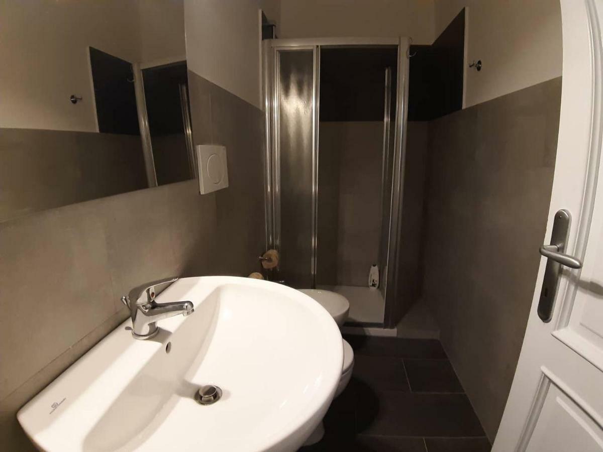 Apartment Hs4u Duomo View Art & Design Close To Central Train Station