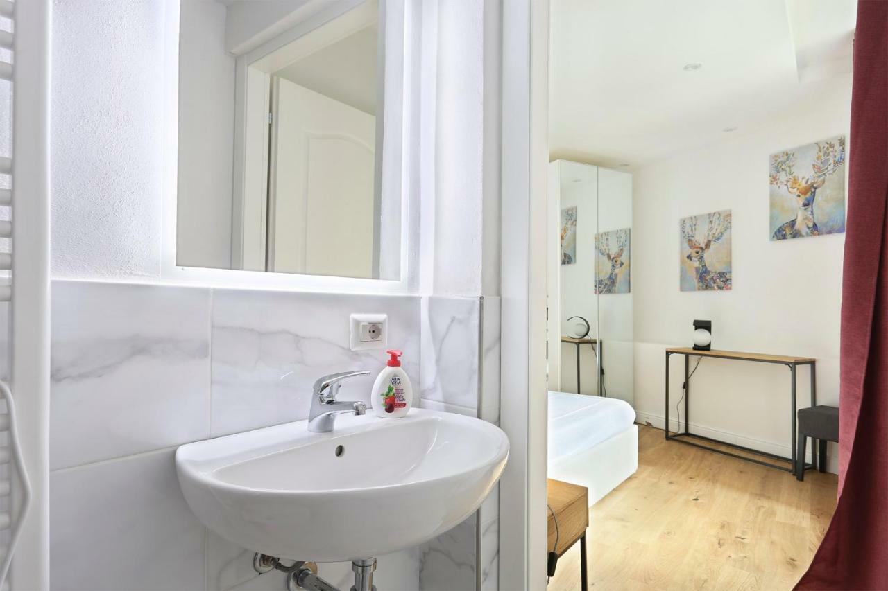 La Marmora 3 Bedroom Near Galleria Dell'accademia Apartment Florenz