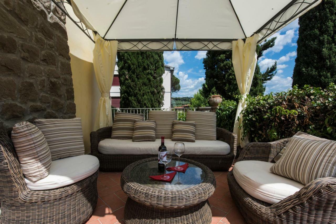 Villa Stylish Florentine In The With Pool