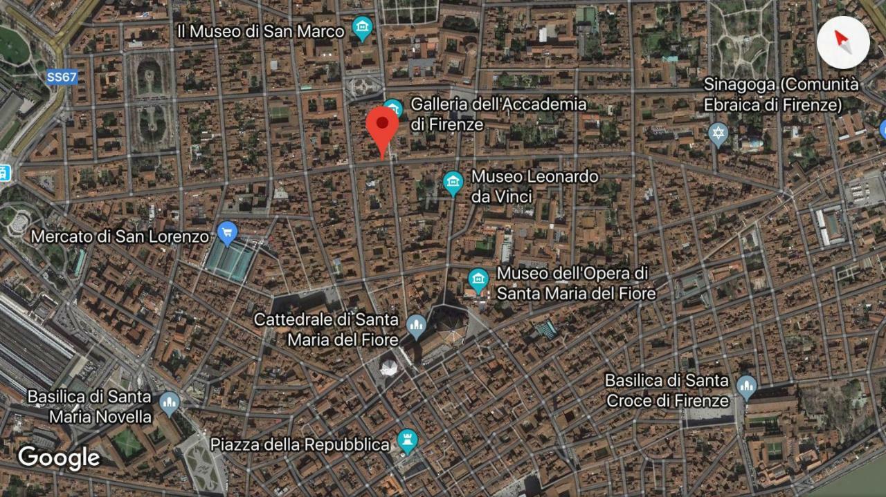 Accademia Gallery Charming Florenz