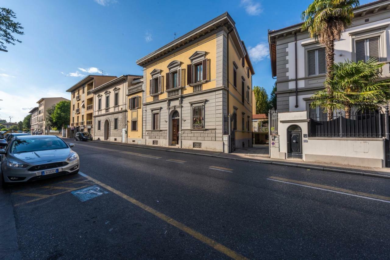 Renovated 19th-century In An Authentic Area Apartment Florenz