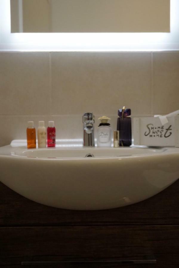 Lumina & Free Parking Apartment Florenz