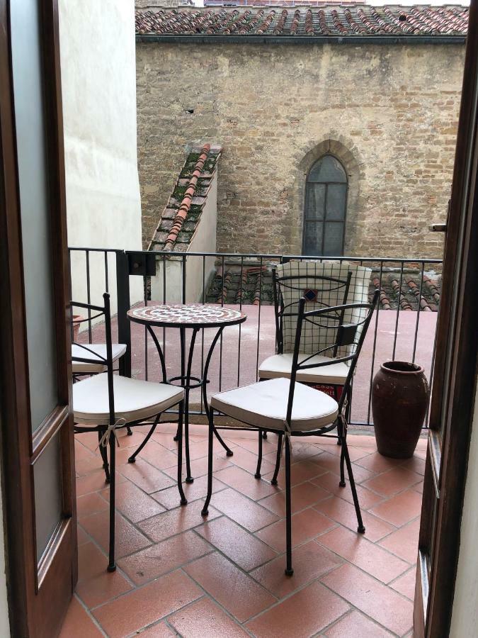 Viola Borgia Firenze