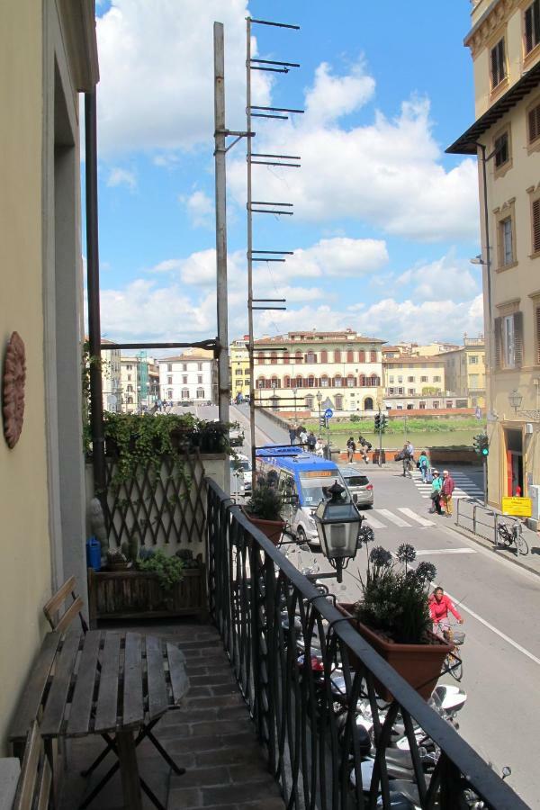 Luxury Central Flat River View Florence