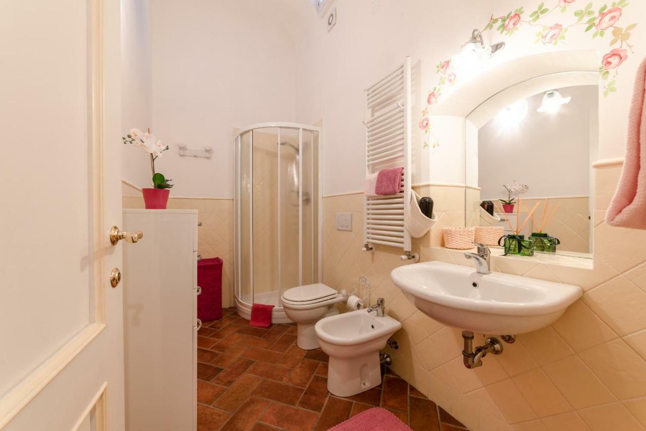 Apartment Le Rose Di Leonardo - Antica Dimora *