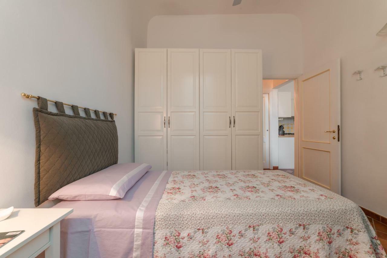 Apartment Le Rose Di Leonardo - Antica Dimora Florence