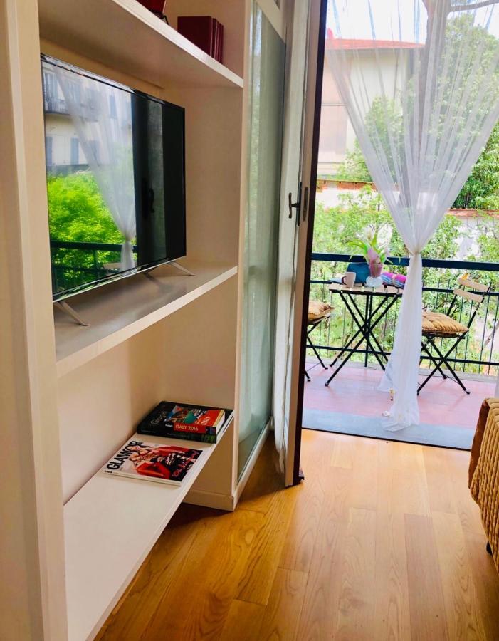 Liberta With Balcony Florence