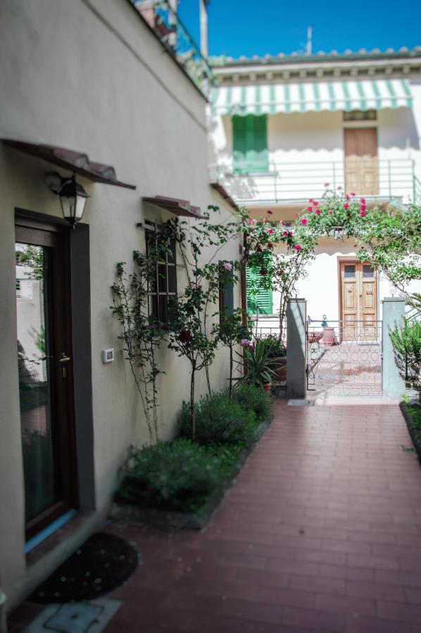 Lovely Nest Near Center Apartment Florenz