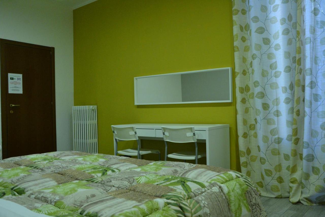 Affittacamere Leonardo Tourist House *