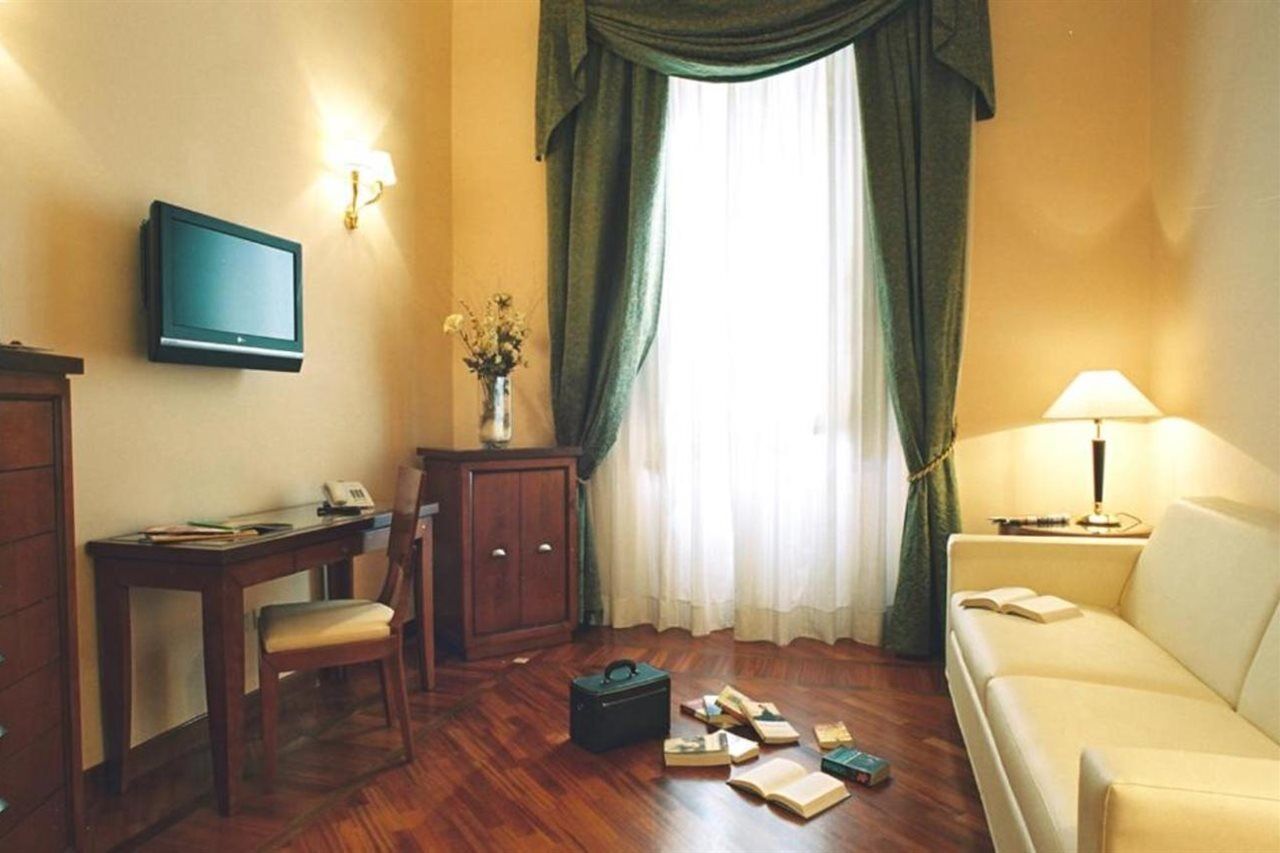 Pierre Hotel Florence