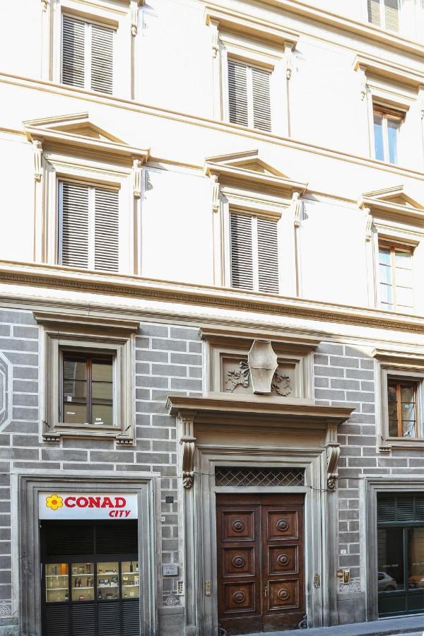 Luxury With Amazing Terrace In Florence-hosted By Sweetstay Apartment *