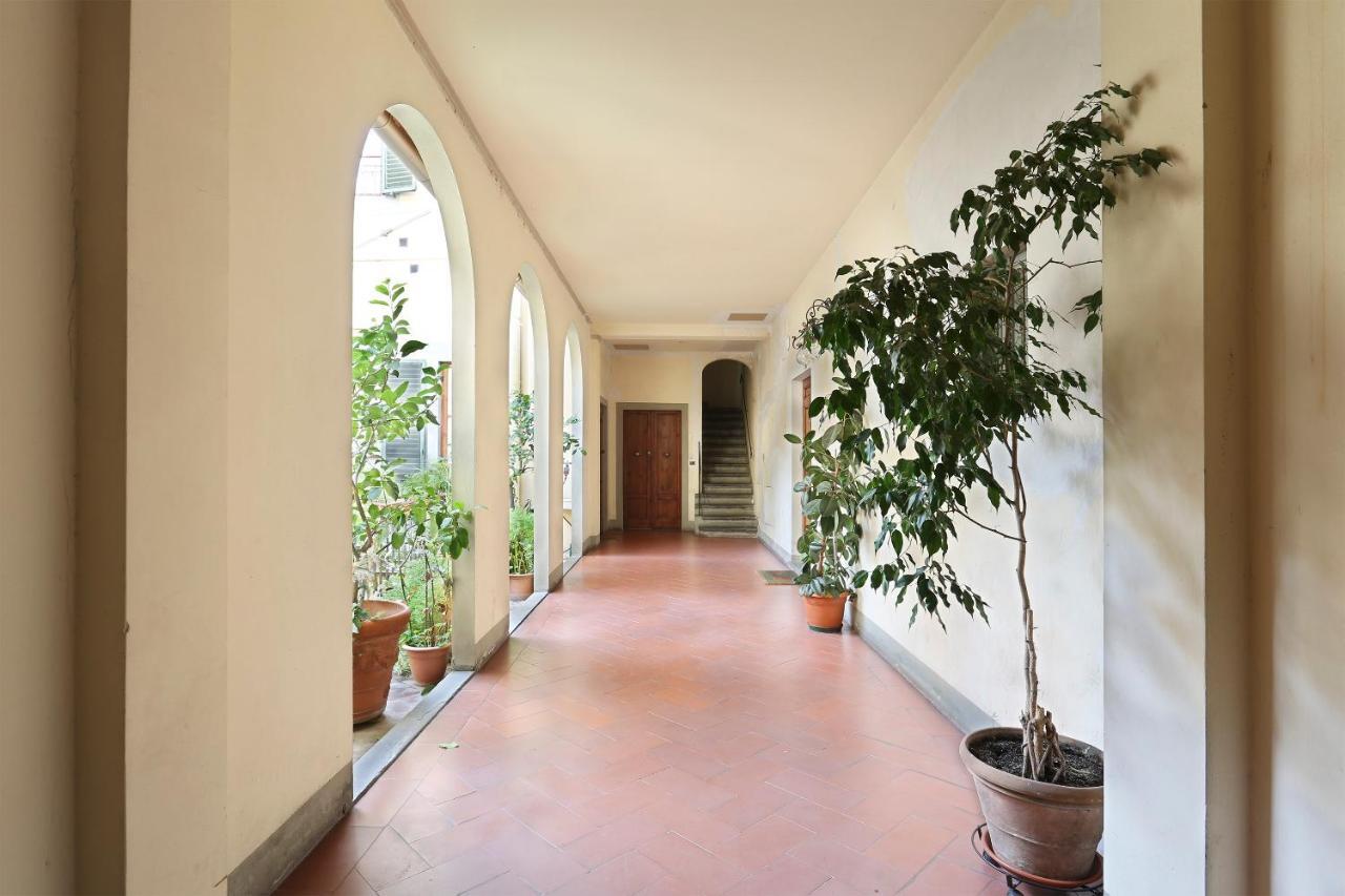 Apt. Ocra - Pauline Suites, Palazzo Borghese Apartment Florenz