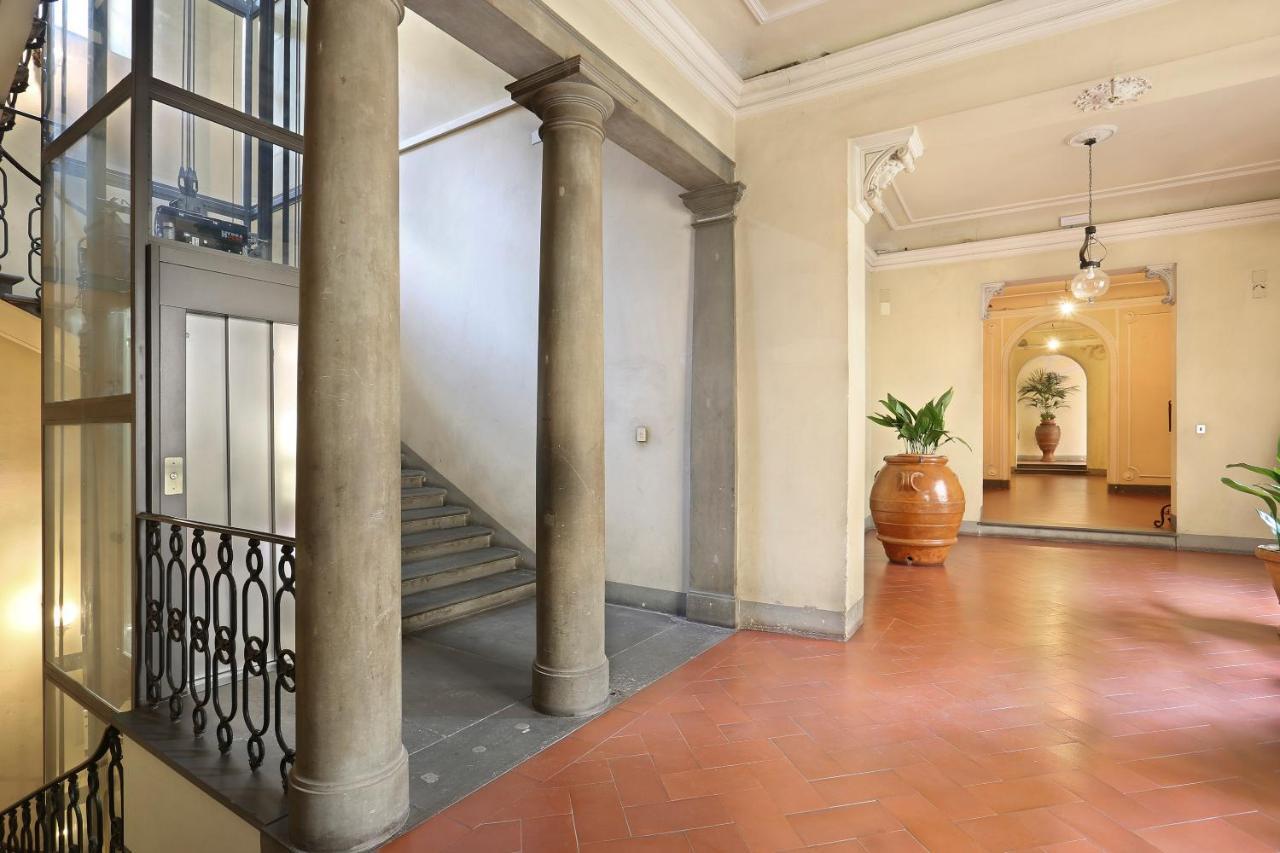 Apartment Apt. Melograno - Pauline Suites, Palazzo Borghese Florence