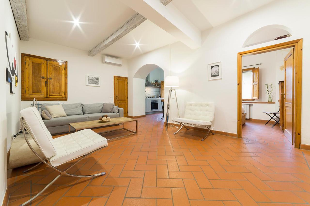 Santa Maria Novella 6 Sleeps Near The Station Appartamento