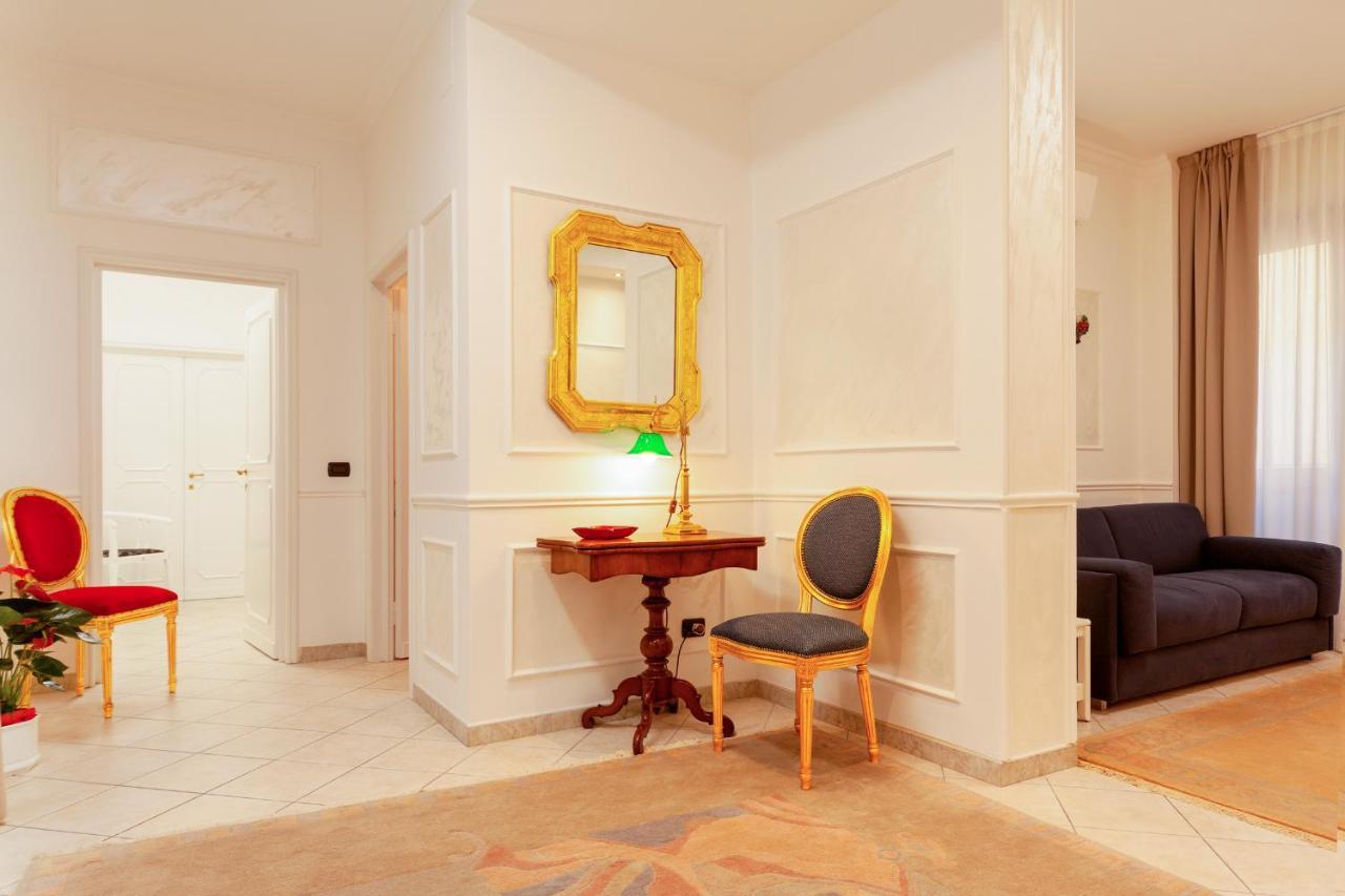 Ponte Vecchio Luxury Penthouse Florence