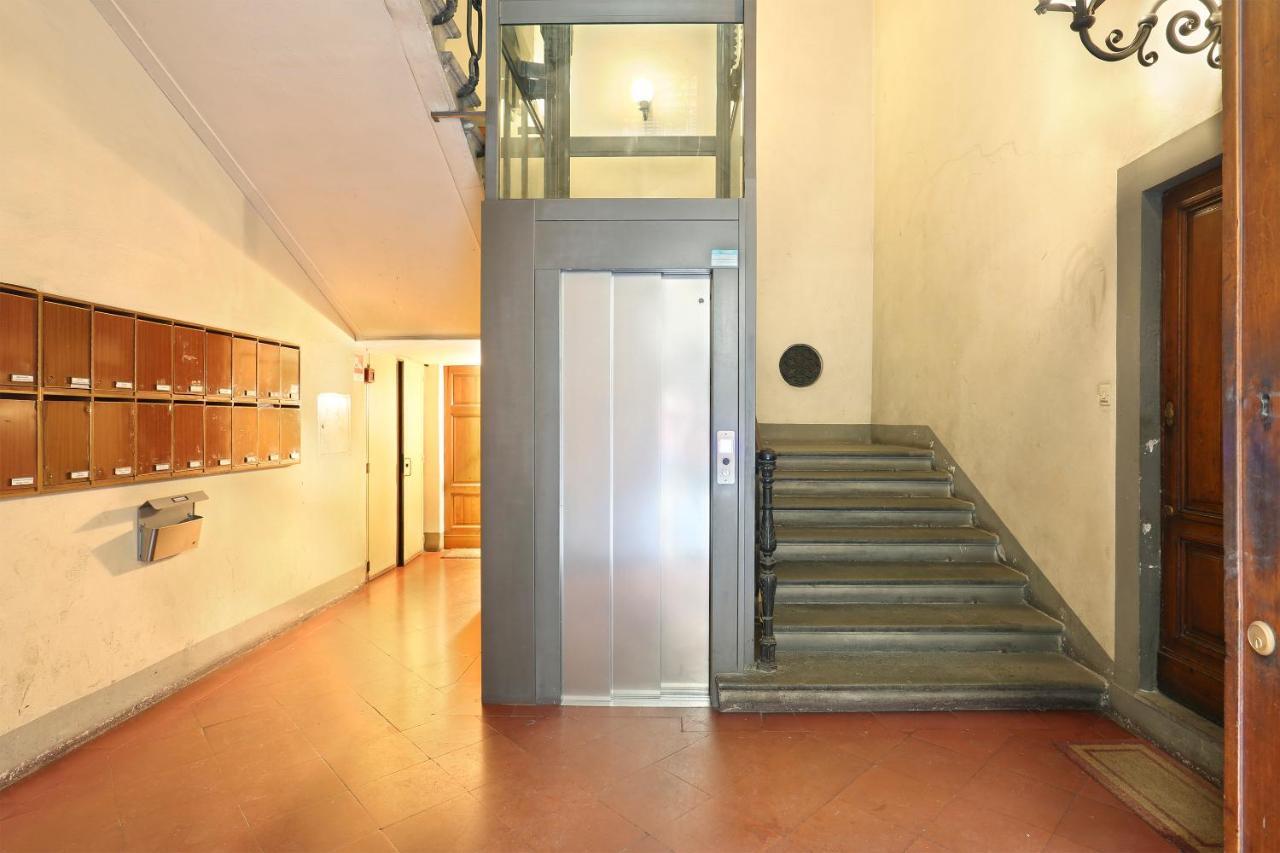 Apt. Ocra - Pauline Suites, Palazzo Borghese Apartment Florenz