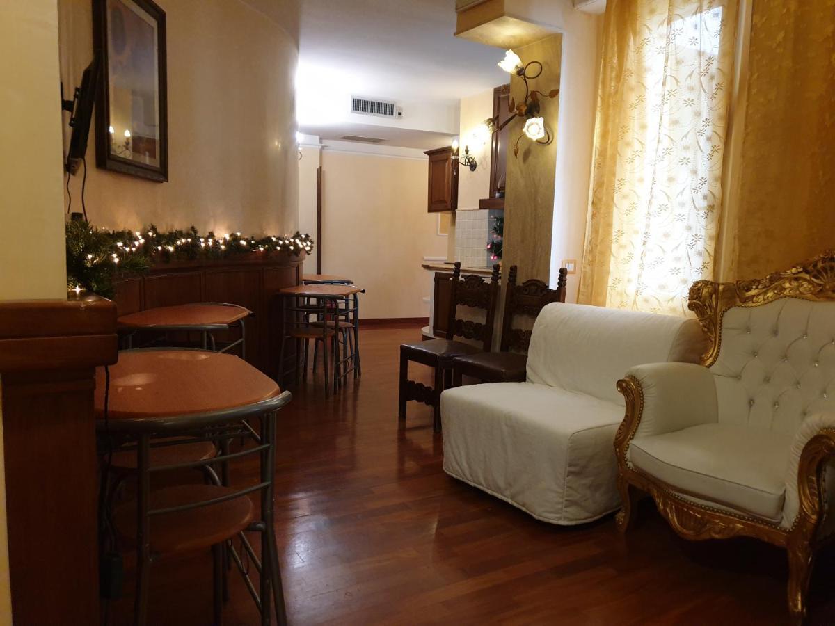 Katti House 2 3*