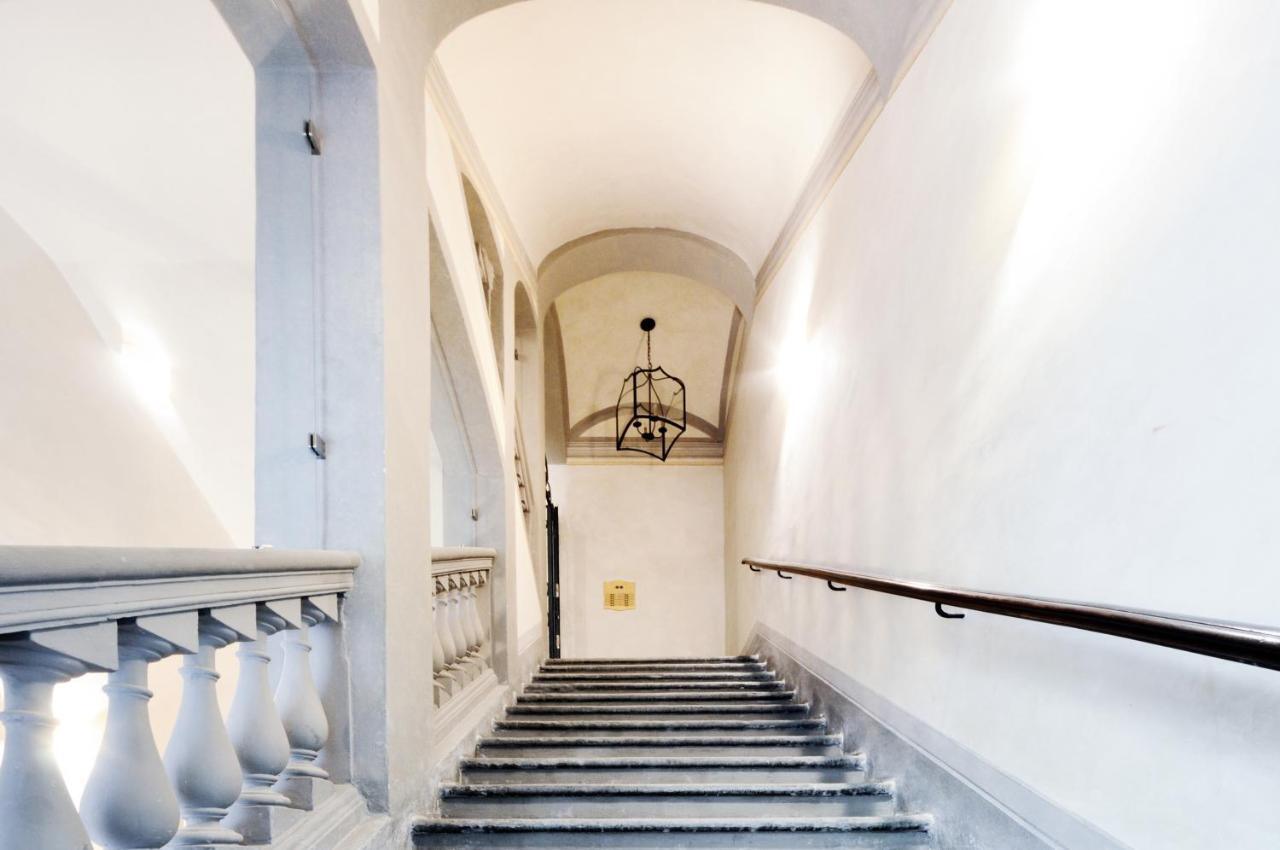 Apartment Tornaquinci Palace