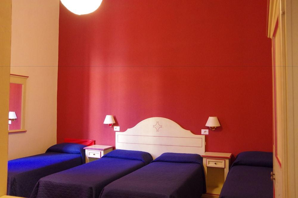Savonarola Hotel 2*