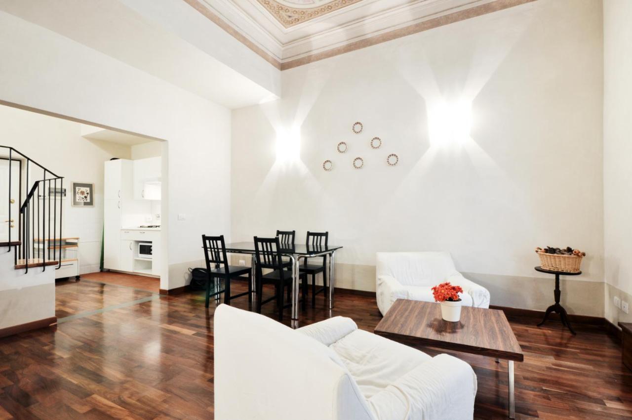 Apartment Tornaquinci Palace Florenz