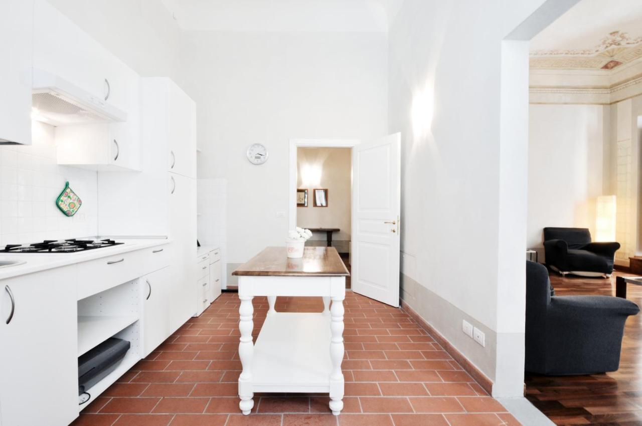 Apartment Tornaquinci Palace