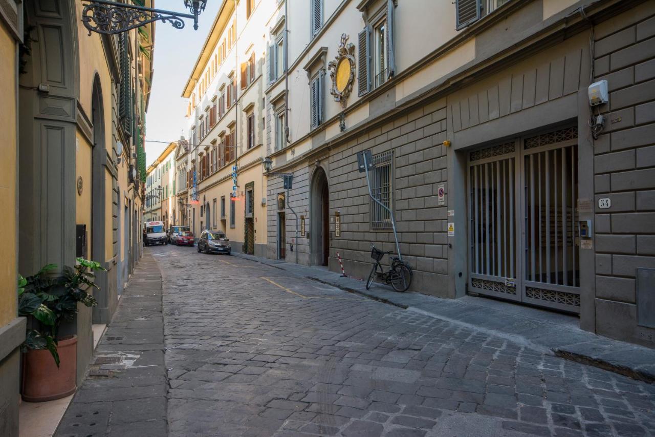 Borgo Guelfo I * Florença