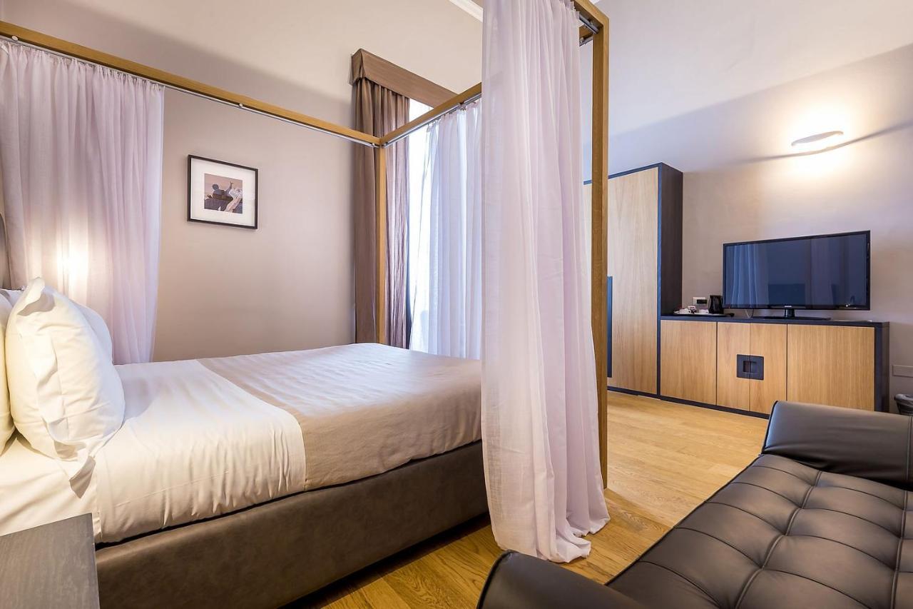 Residenza D'epoca Al Numero 8