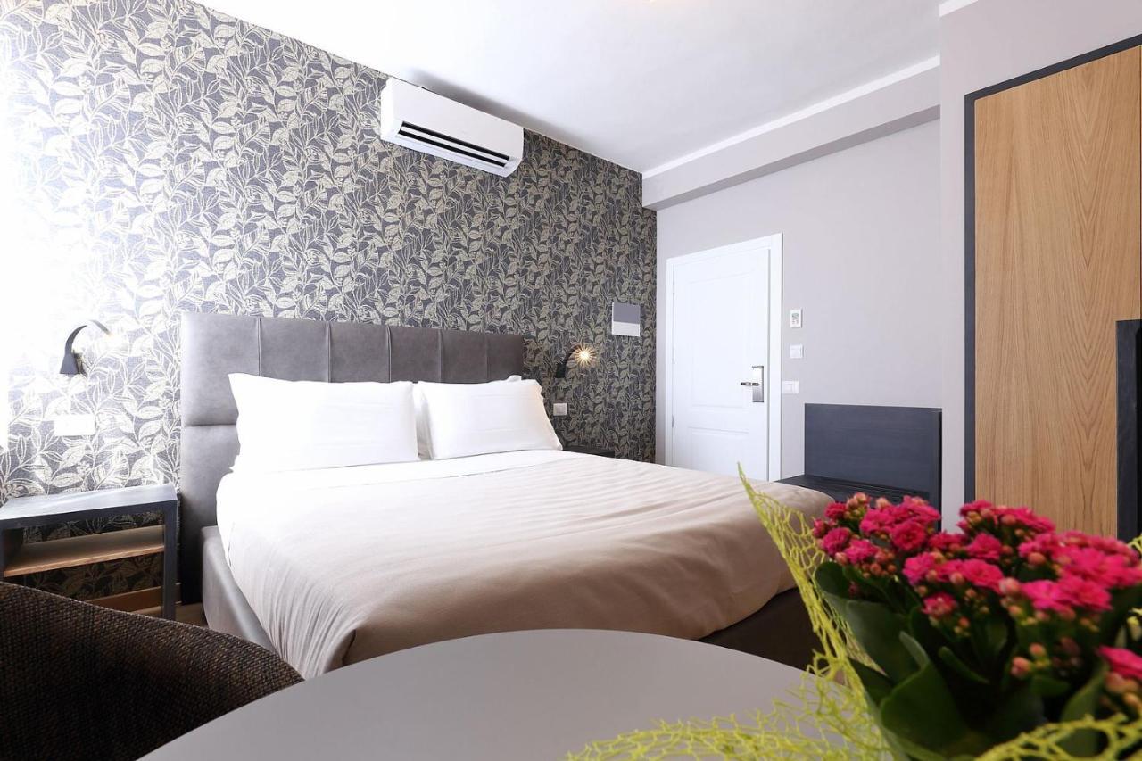 Bed & Breakfast Residenza D'epoca Al Numero 8 Florence