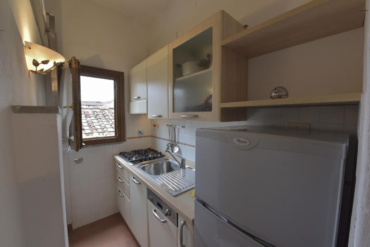 Sani Tourist House Guest house
